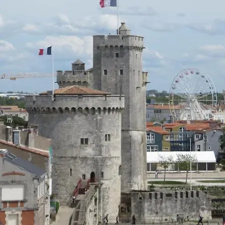 Le Petit Port Du Loiron 17 Charente Maritime * Angoulins-sur-Mer