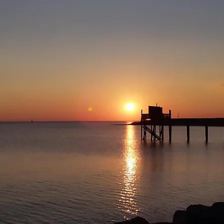 Du Petit Port Du Loiron * 앙굴랑-쉬르-메르