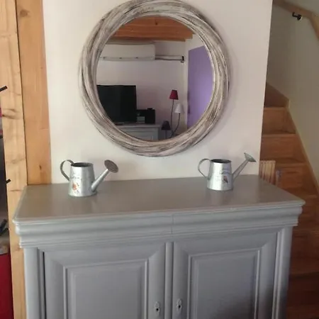 Le Petit Port Du Loiron 17 Charente Maritime *