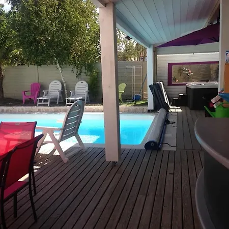 Le Petit Port Du Loiron 17 Charente Maritime *