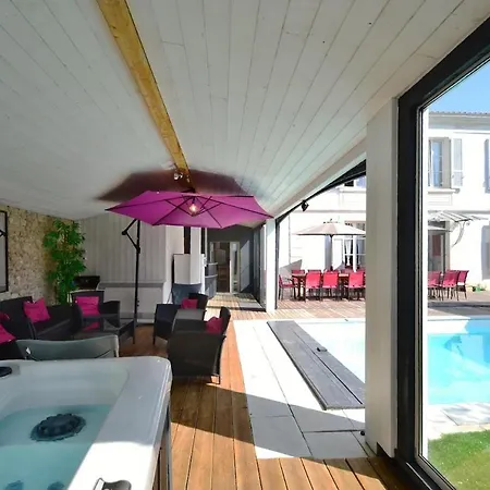 Villa Le Petit Port Du Loiron 17 Charente Maritime