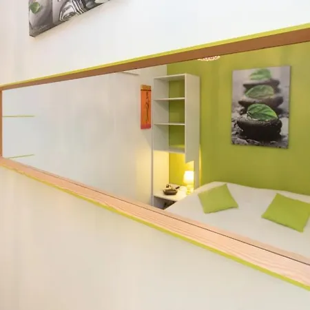 Le Petit Port Du Loiron 17 Charente Maritime